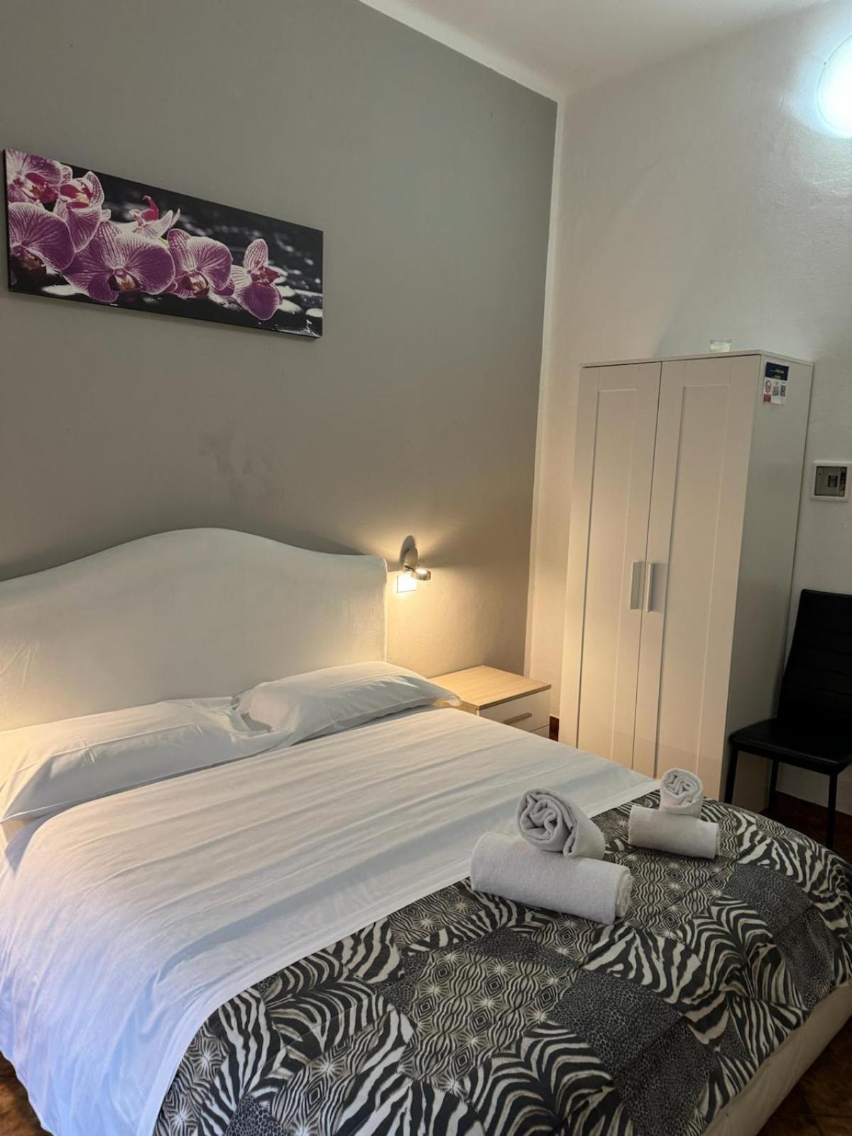 Crown Guest House Pisa Exterior foto