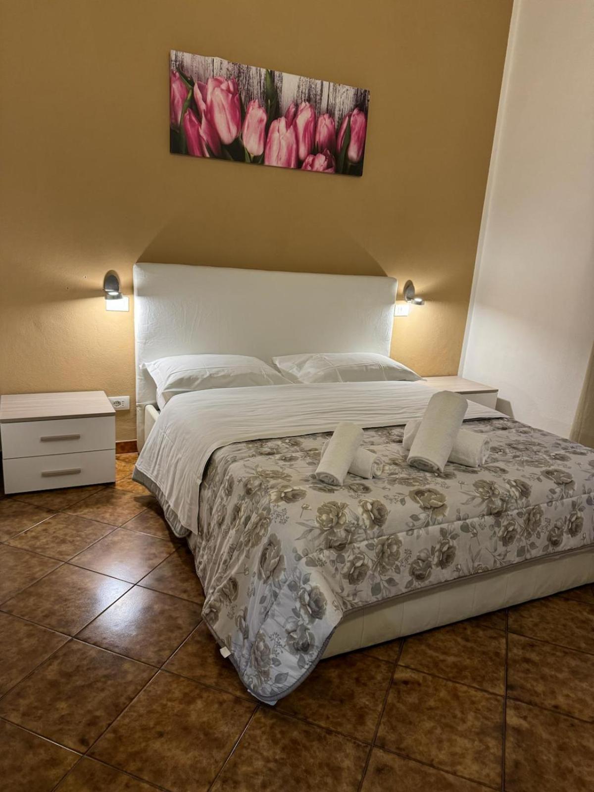 Crown Guest House Pisa Exterior foto